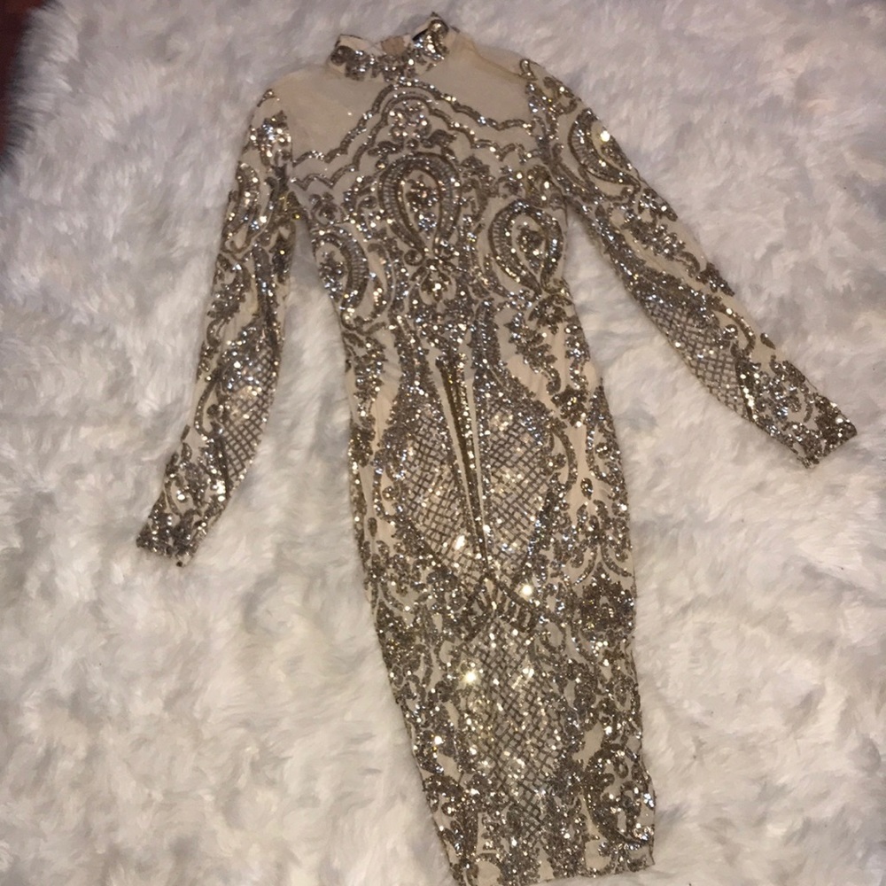 Beautiful Gold Sequin midi Dress